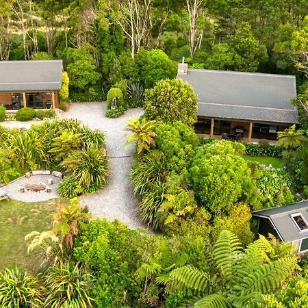 Paparoa Beach Hideaway With Hot Tub Barrytown Exteriér fotografie