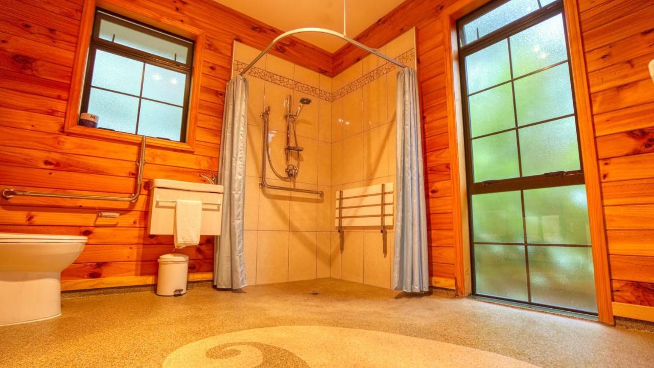 Paparoa Beach Hideaway With Hot Tub Barrytown Exteriér fotografie