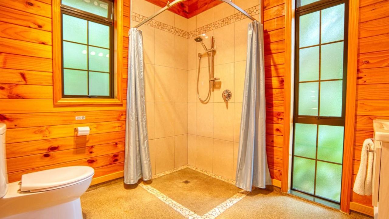 Paparoa Beach Hideaway With Hot Tub Barrytown Exteriér fotografie