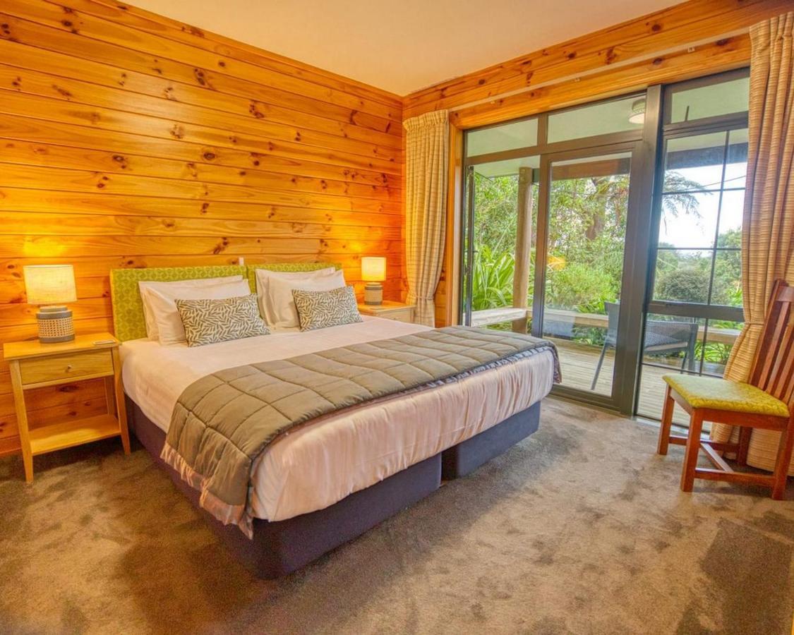 Paparoa Beach Hideaway With Hot Tub Barrytown Exteriér fotografie